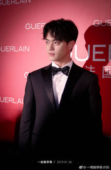 6 © -一颗酸草莓·许凯-.jpg