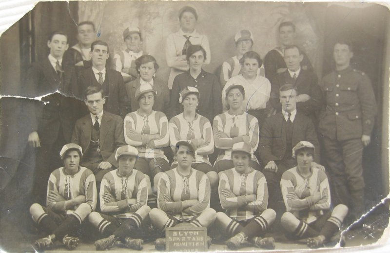 blyth_spartans_with_officials.jpeg