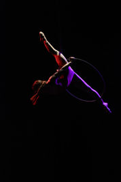aerial hoop split