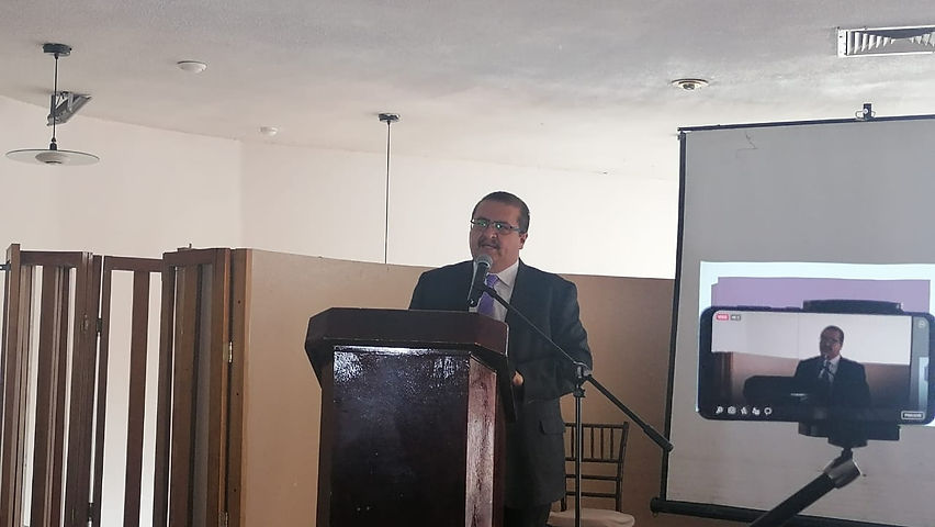 Chava calderón presenta propuestas y equipo de trabajo