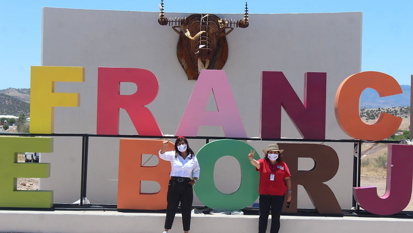 Ángeles Gutiérrez se Compromete a Fortalecer la Educación en San Francisco de Borja