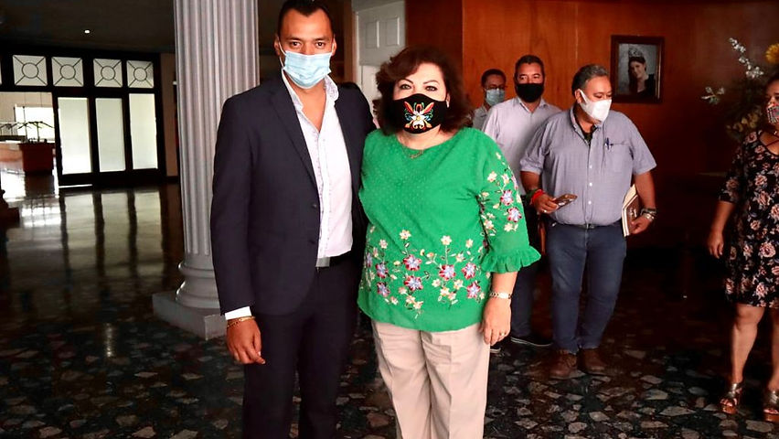 Gestiona Peña recursos en materia de seguridad y el área oncológica para Parral