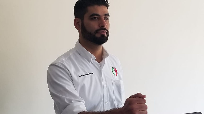 Queda una hora para decidirse, salir a votar y terminar con esta era de terror: Álvarez