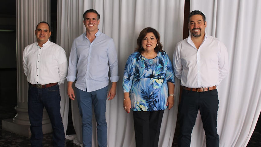 Reunión de diputados electos de PRI y PAN