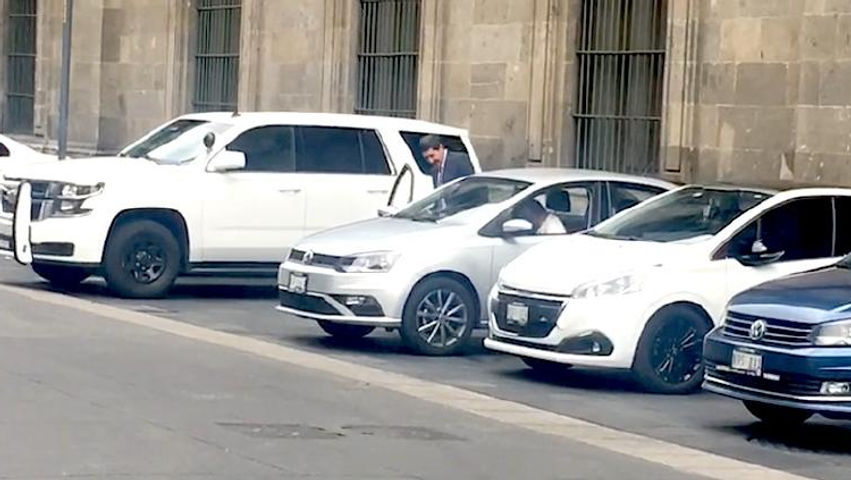 Corral se entrevista con AMLO, después de la vinculación de César Duarte