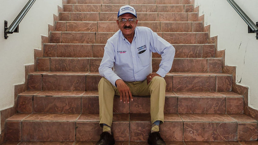 Los maestros de Parral merecen todo mi respeto y admiración: Humberto Olivas
