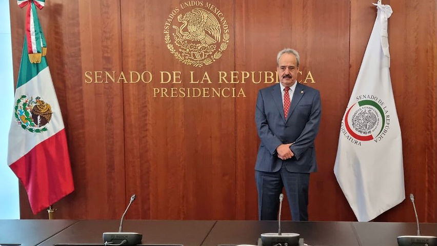 Rinde protesta como senador por Chihuahua, Rafael Espino de la Peña