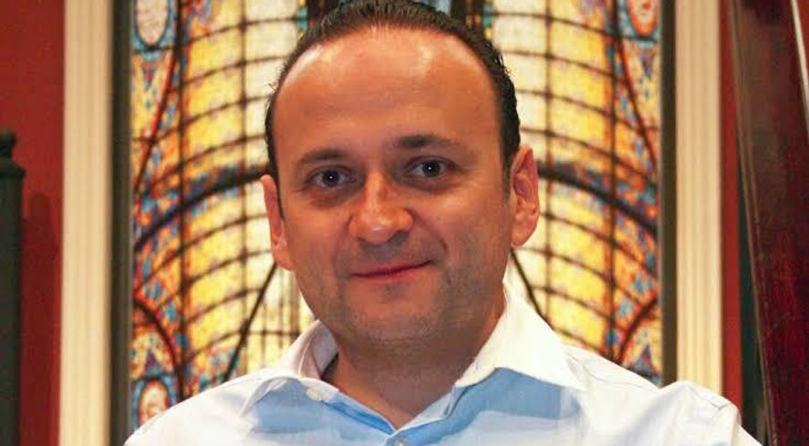 Intento de extorción en Twitter a Lalo España
