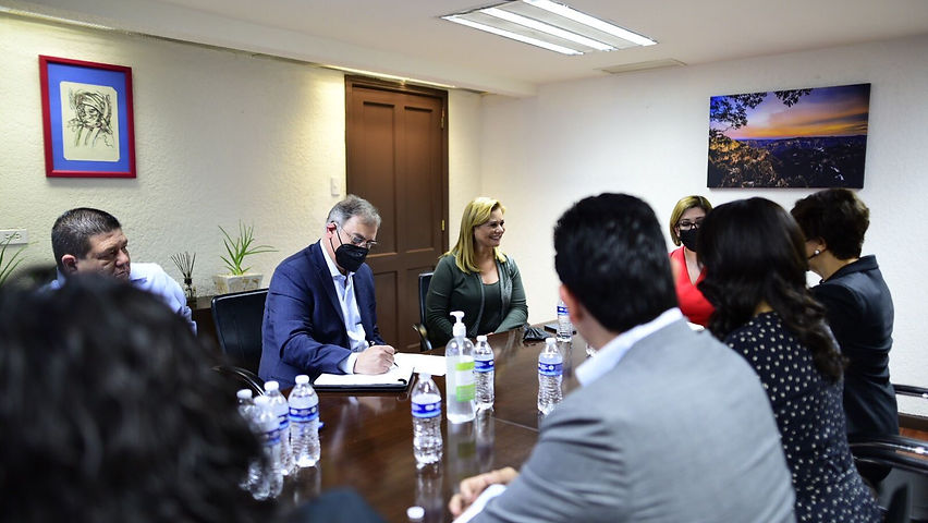 Arranca Maru Campos y su equipo proceso de transición; se reúne con la Secretaría de Función Pública Estatal