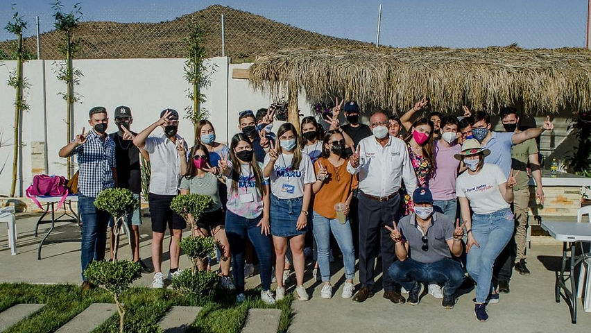 Humberto Olivas responde al llamado de los jóvenes