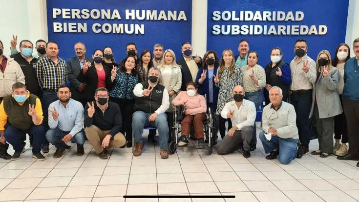 Gabo Diaz llama a trabajar en unidad en torno al PAN
Sostiene agenda de trabajo en Villa Matamoros y Parral