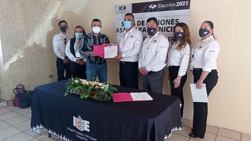 Reciben Toño Bilbao y Toño Anaya constancia de mayoría