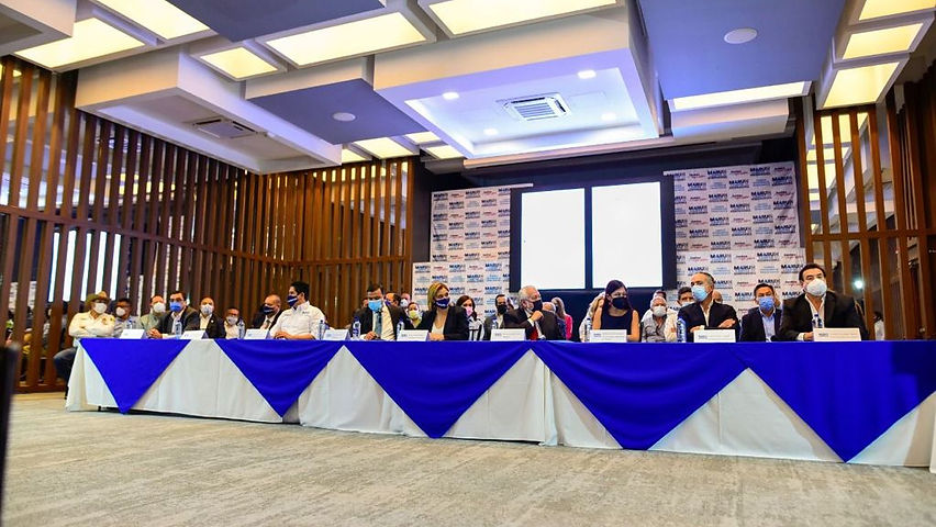 Demuestran con peritajes que recibos usados contra Maru Campos son falsos