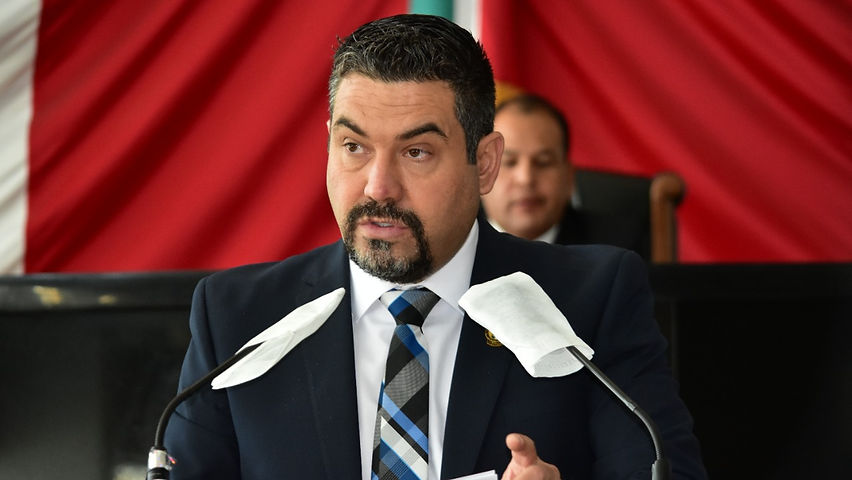 Pide Edgar Piñón no prolongar el protocolo de vacunacion a niñas, niños y jóvenes