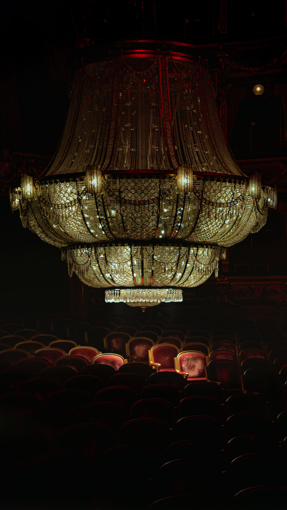 photos du lustre de l'Opéra de Nice