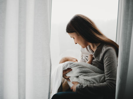 Comment savoir si mon bébé boit assez de lait