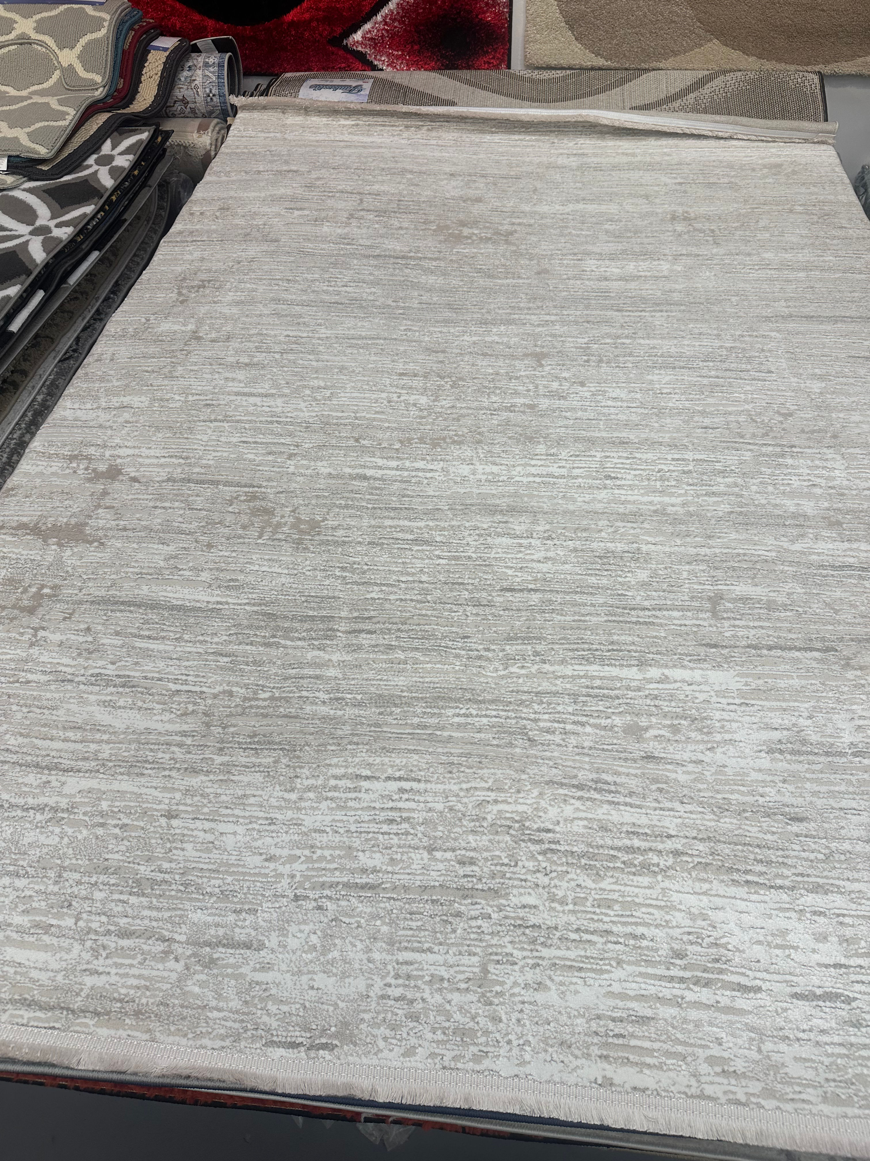 Moderna3(5' by 8')