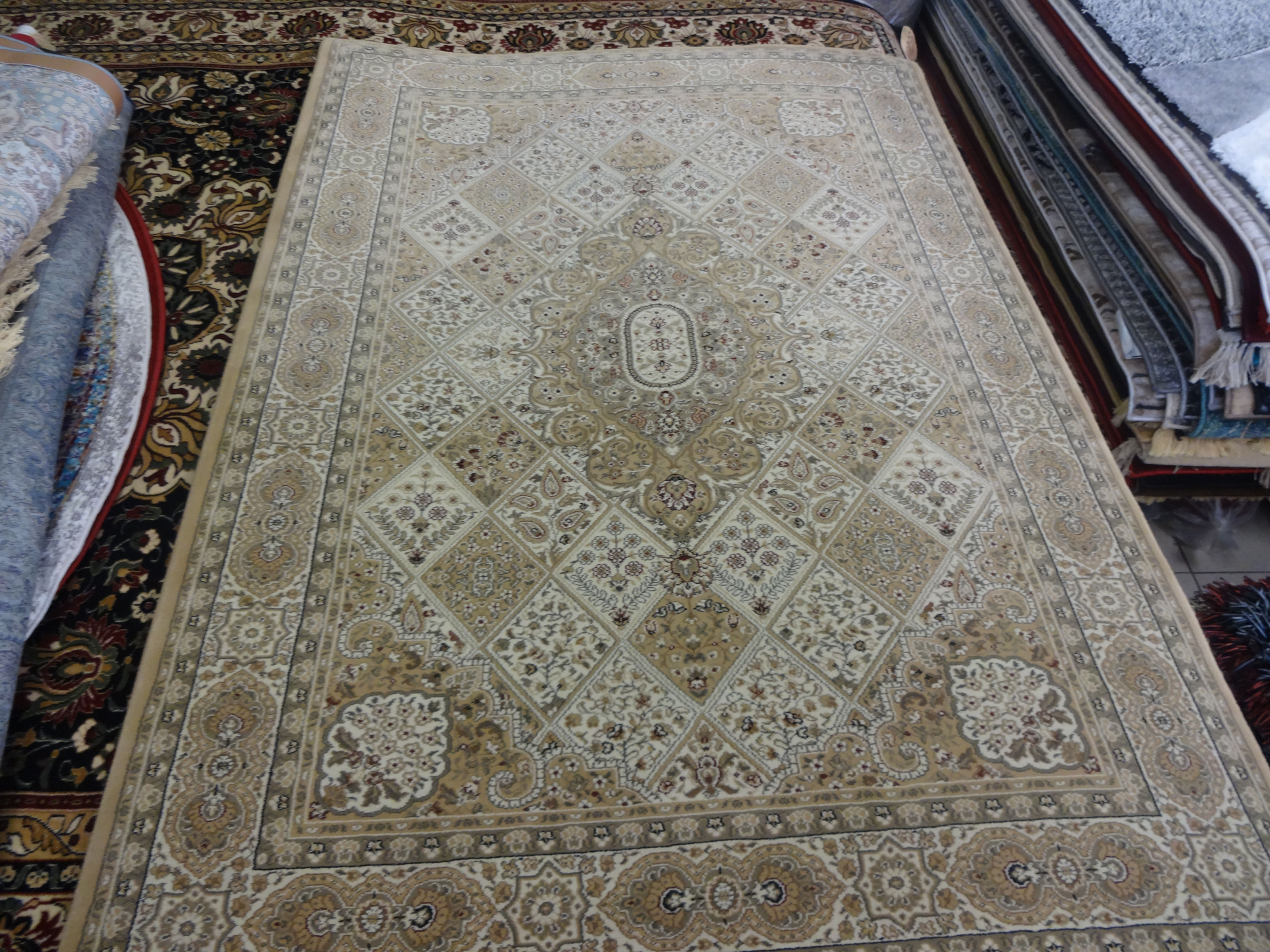 Super velvet5(4.5' by 6.5')