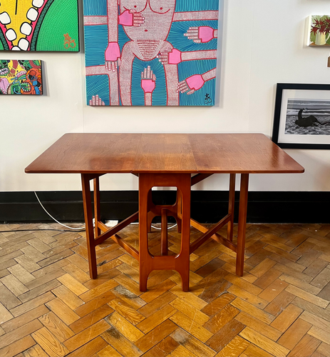 Mid century G Plan drop leaf dining table | urbn nest