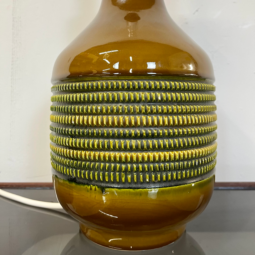 Thumbnail: Mid century ceramic Bitossi table lamp by Aldo Londi