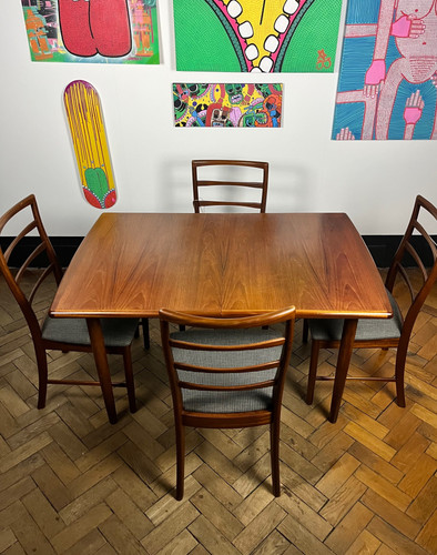 Mid Century Meredew Avalon extending dining table urbn nest