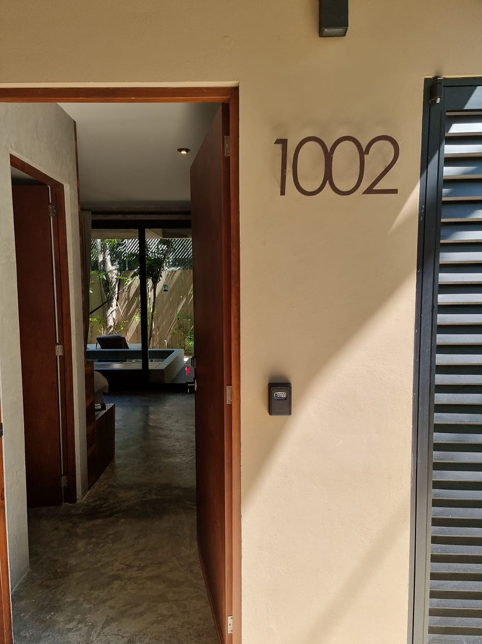 Estudio 1002