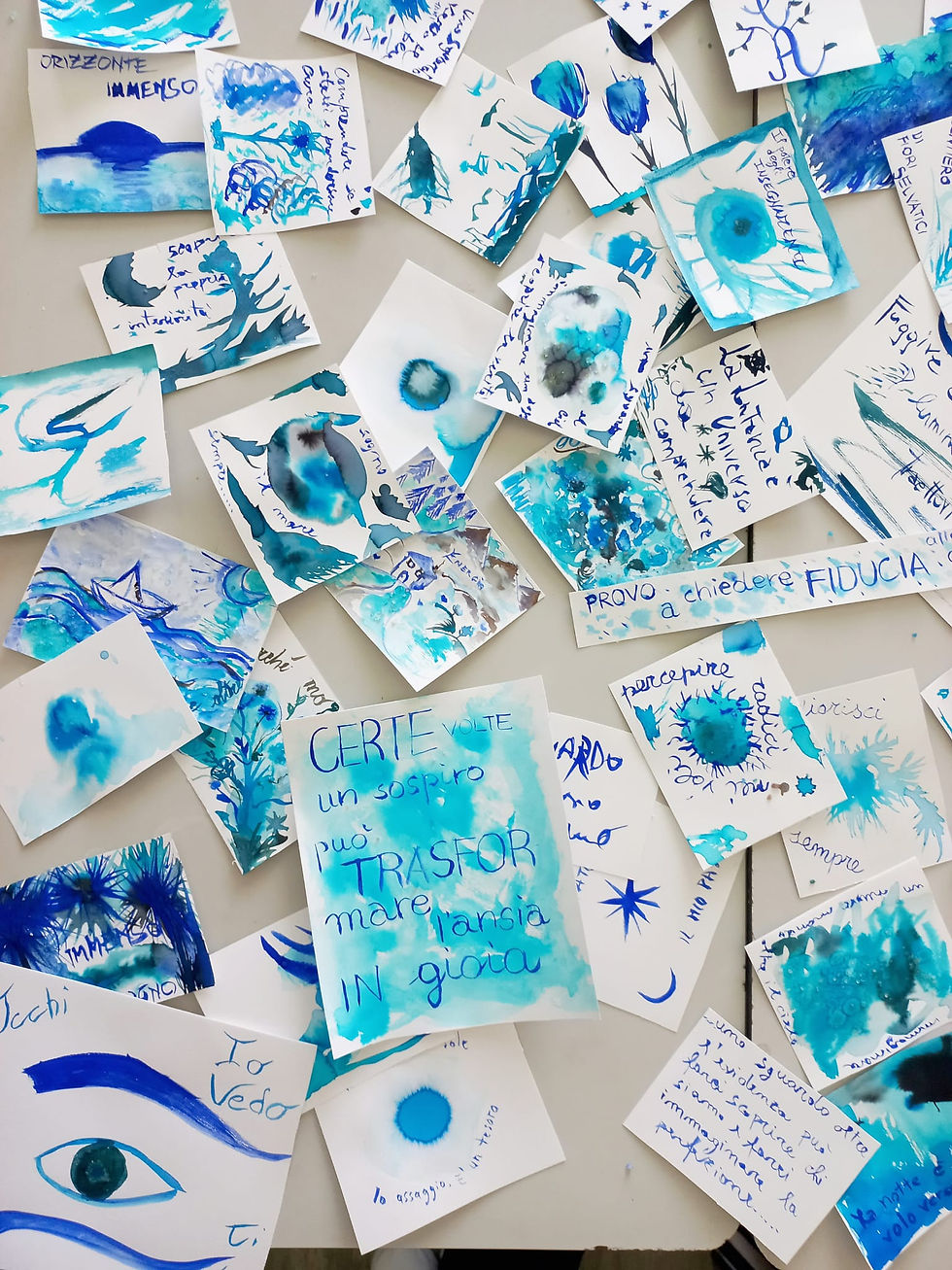 Dipingiamo i nostri Piccoli pensieri blu.