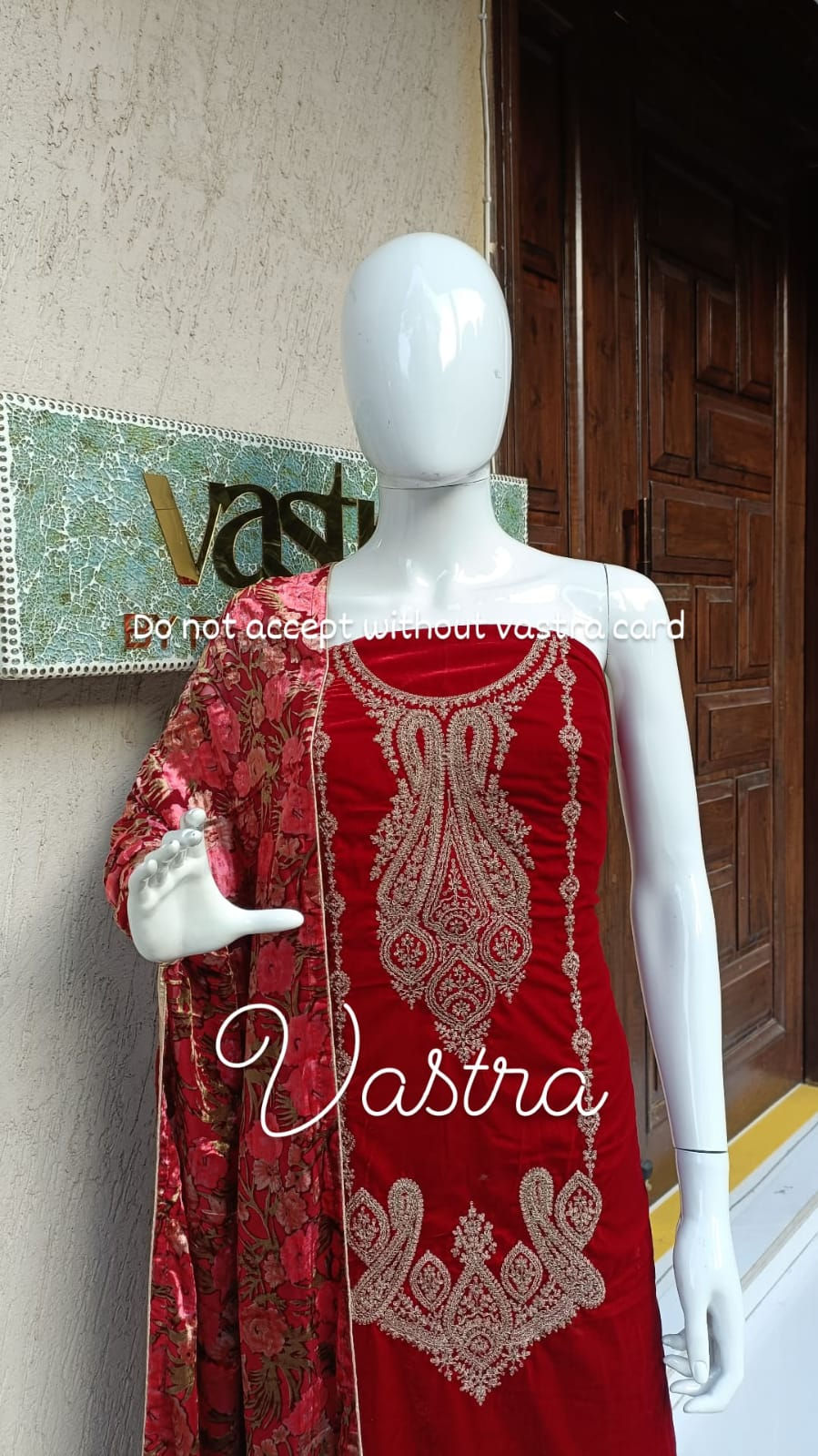 Thumbnail: Beautiful Velvet Pashmina Suit