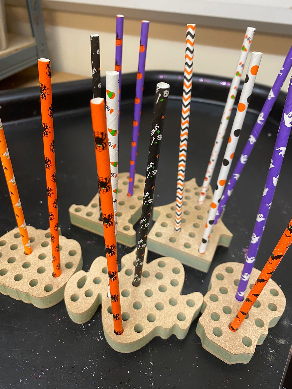 Thumbnail: BASICS Halloween straw threading shapes