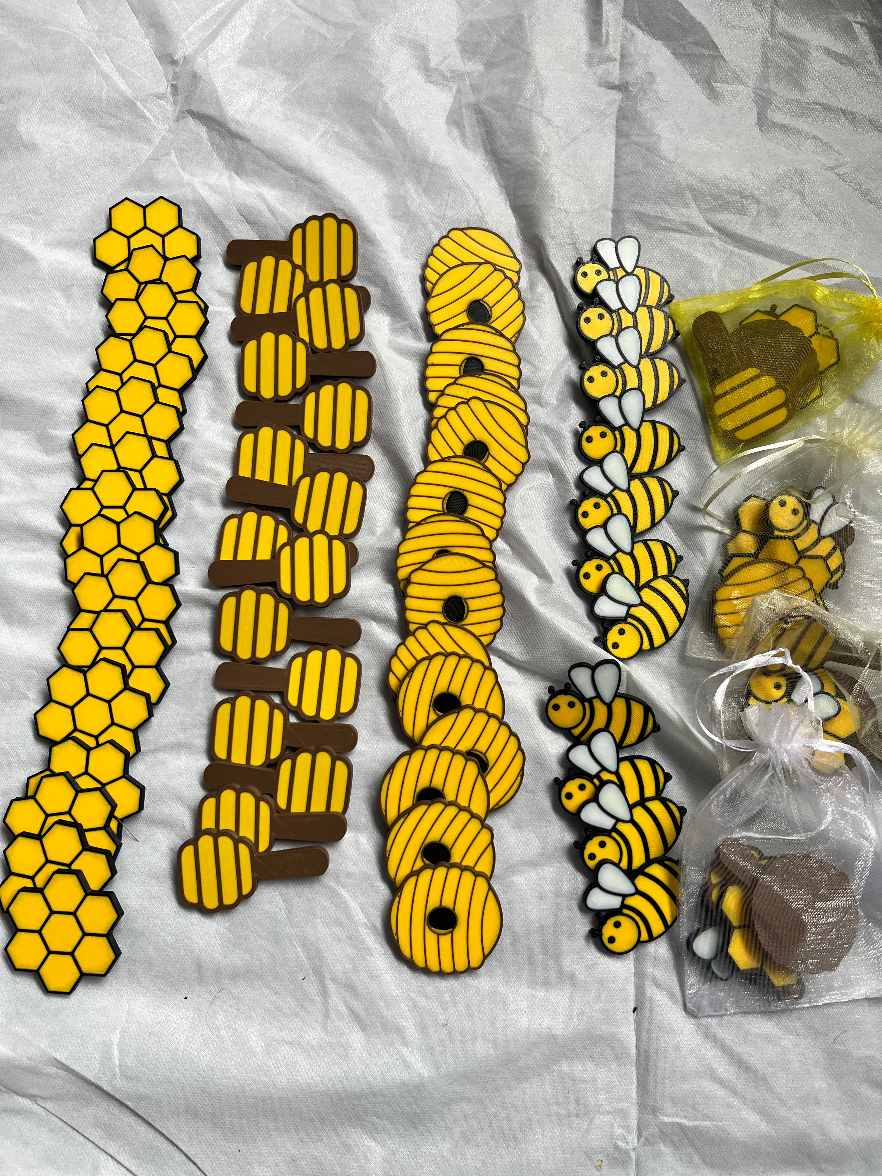  Bulk clearance of bee 3d printed tokens 