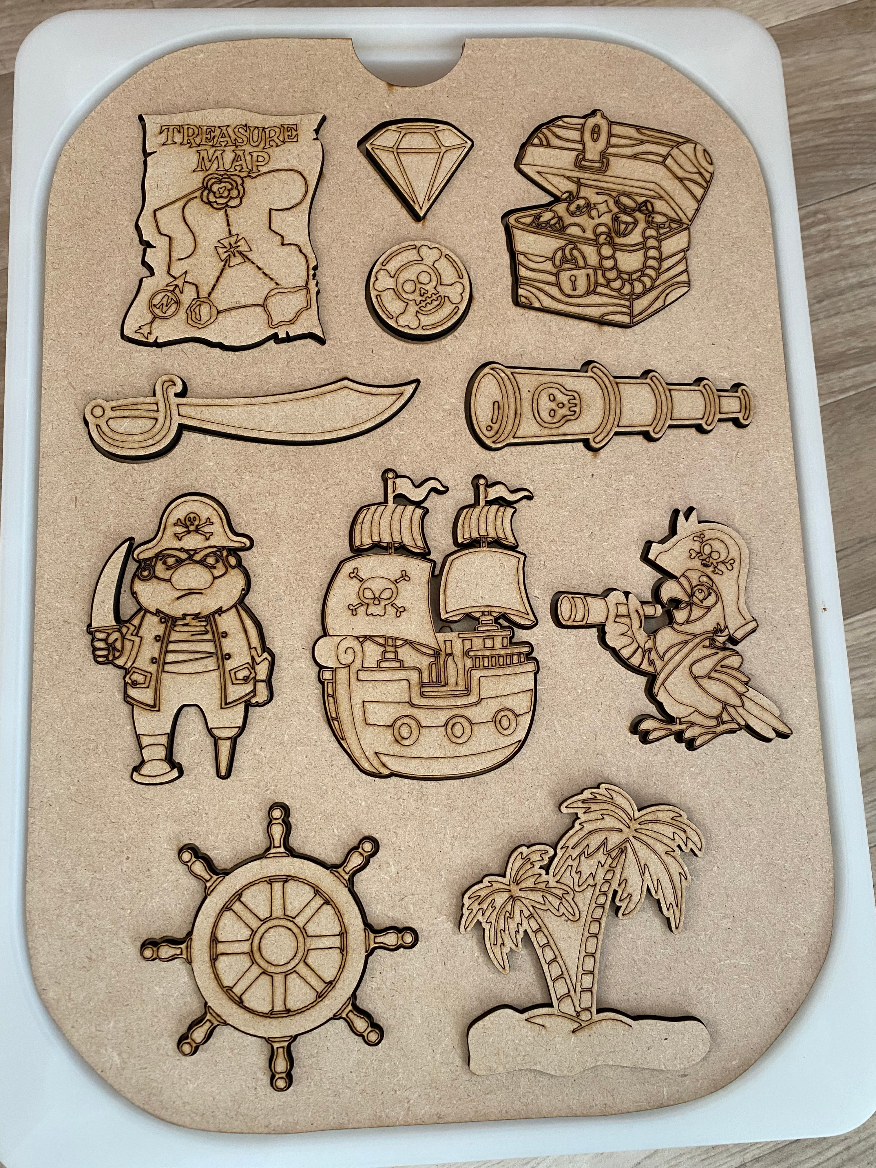 Learn about Pirates Activity Puzzle Lid
