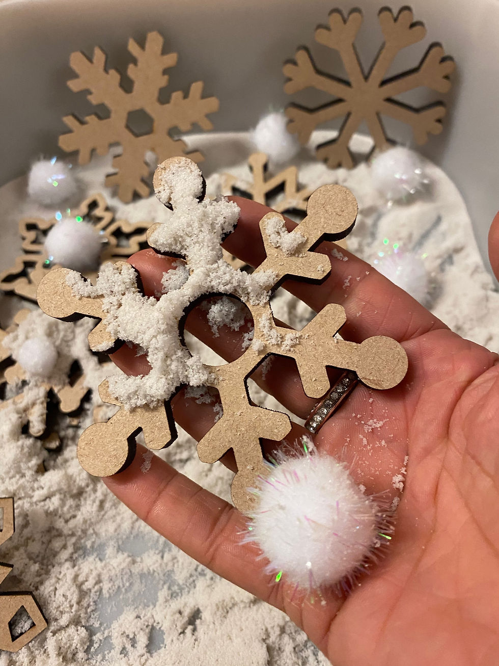 Thumbnail: Winter Snowflakes posting Activity lid