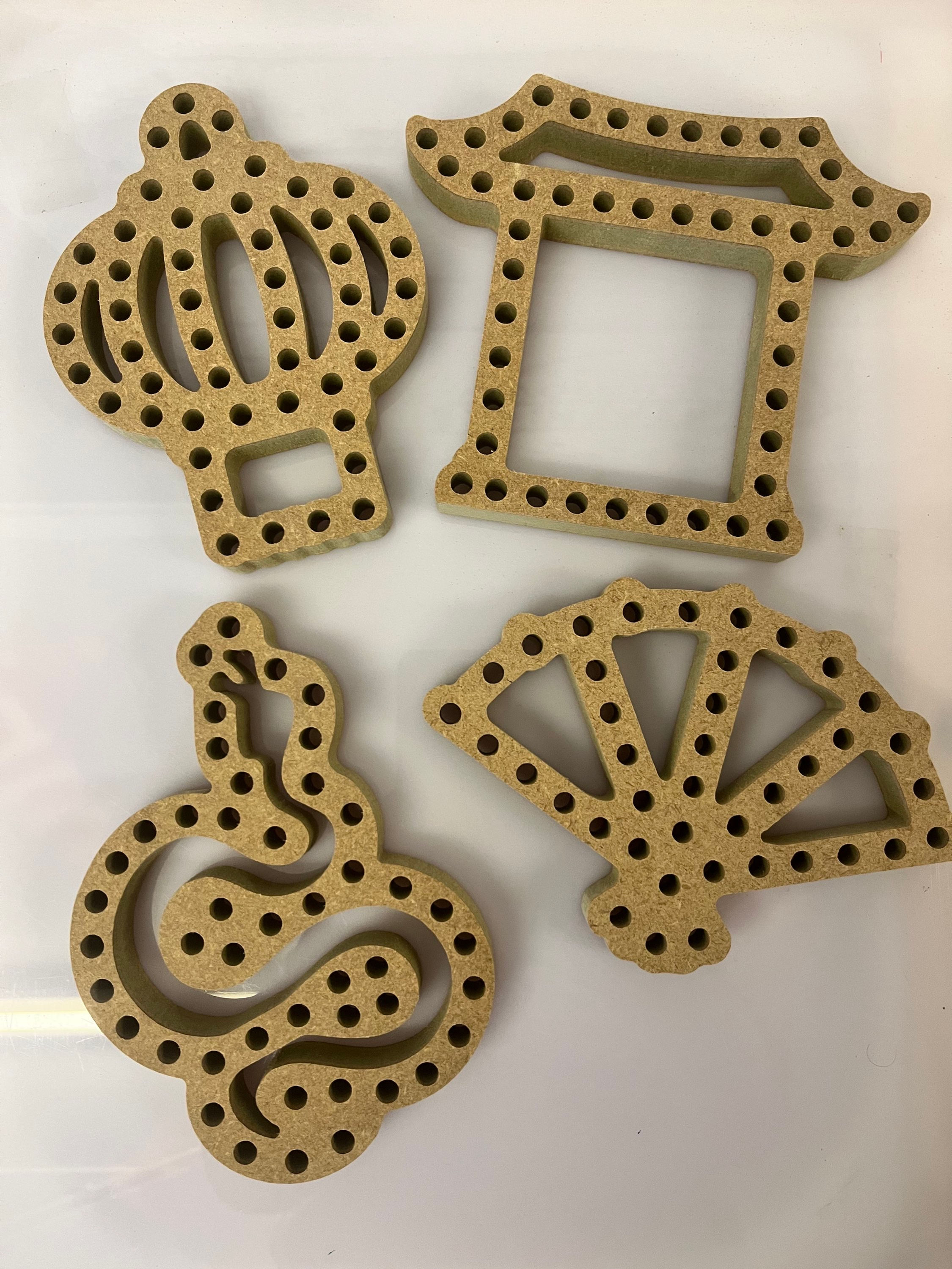 BASICS chunky threading Chinese New Year shapes (Pack of 4)