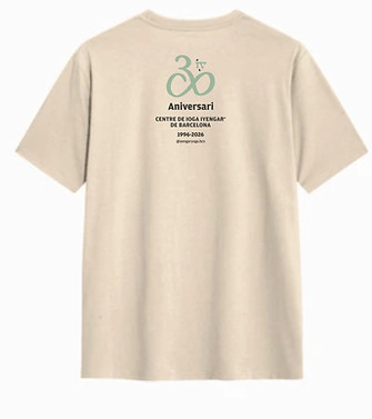 mockup samarreta 30 aniversari comanda 2.jpg