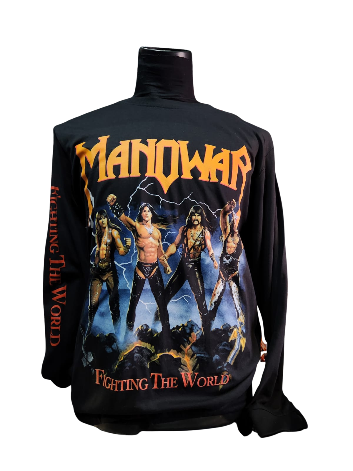 Polera Manga Larga De Manowar – Fighting the World