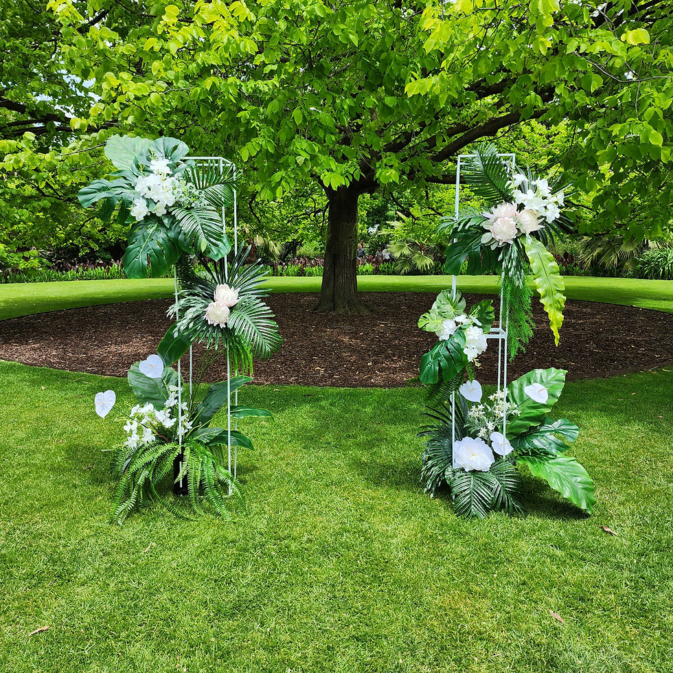 Thumbnail: Plinth Arrangements