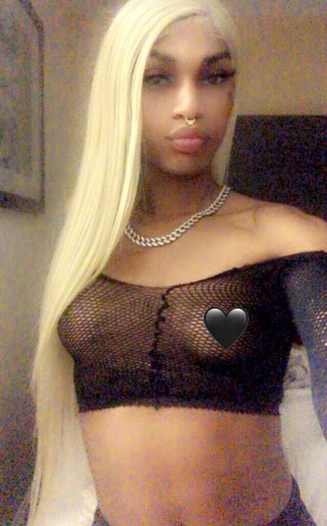 Beckii loot Performing @ Kore steakhouse!