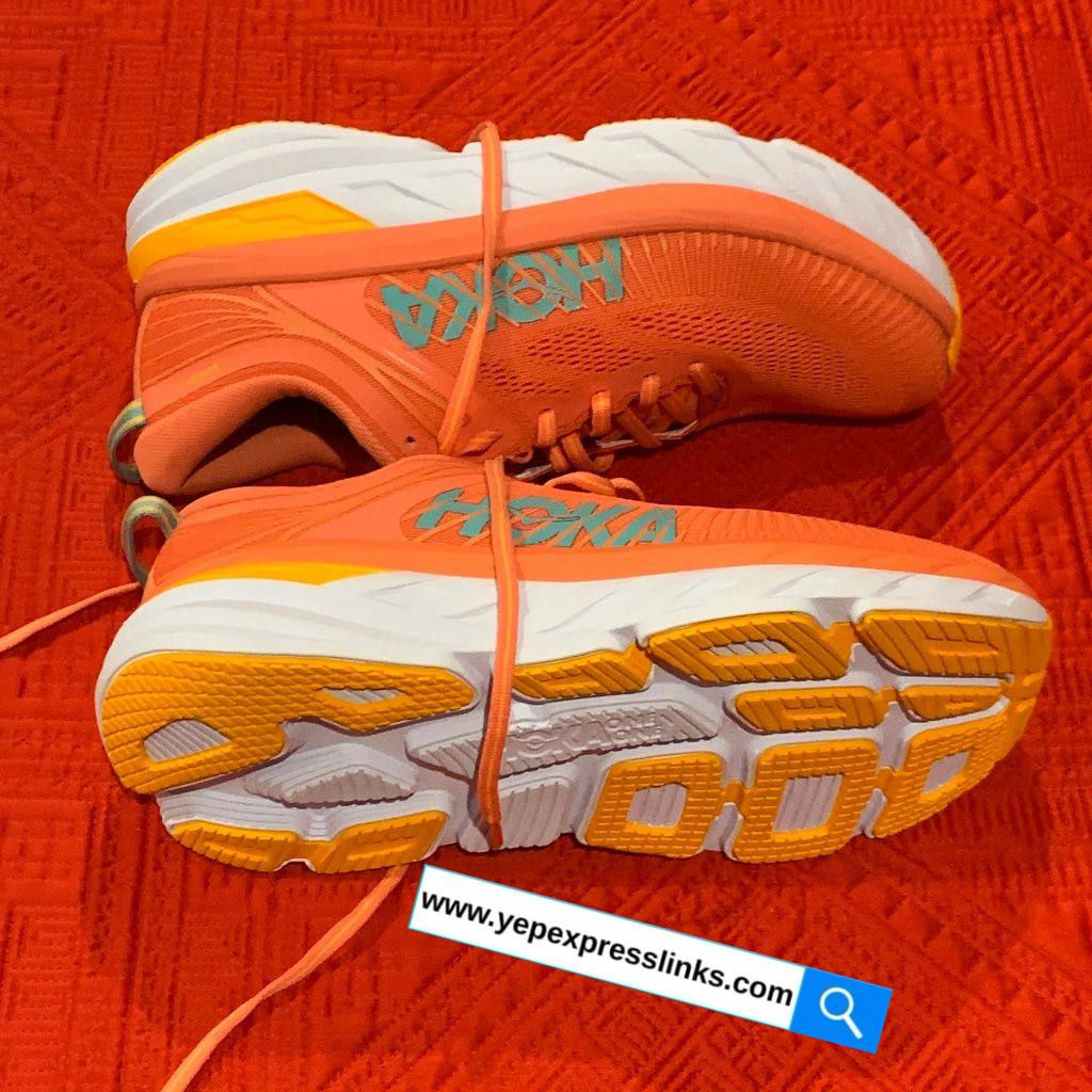 Hoka One One 7