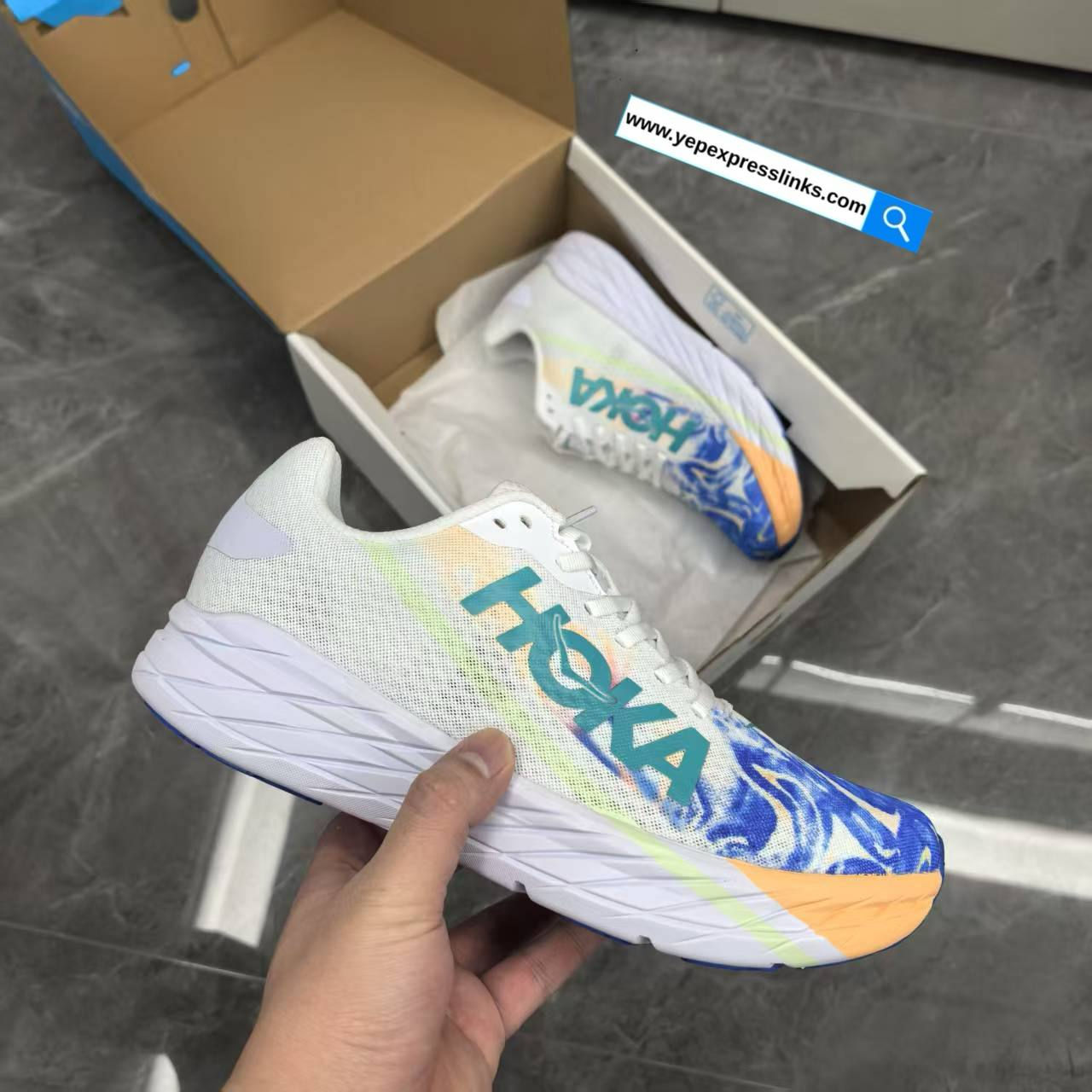 Hoka Rocket X