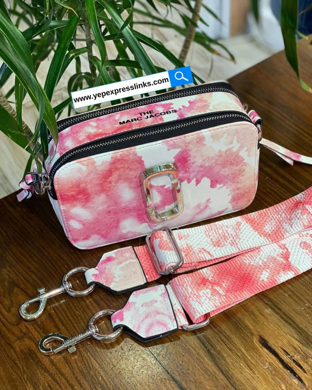 Marc Jacobs Snapshot Bag