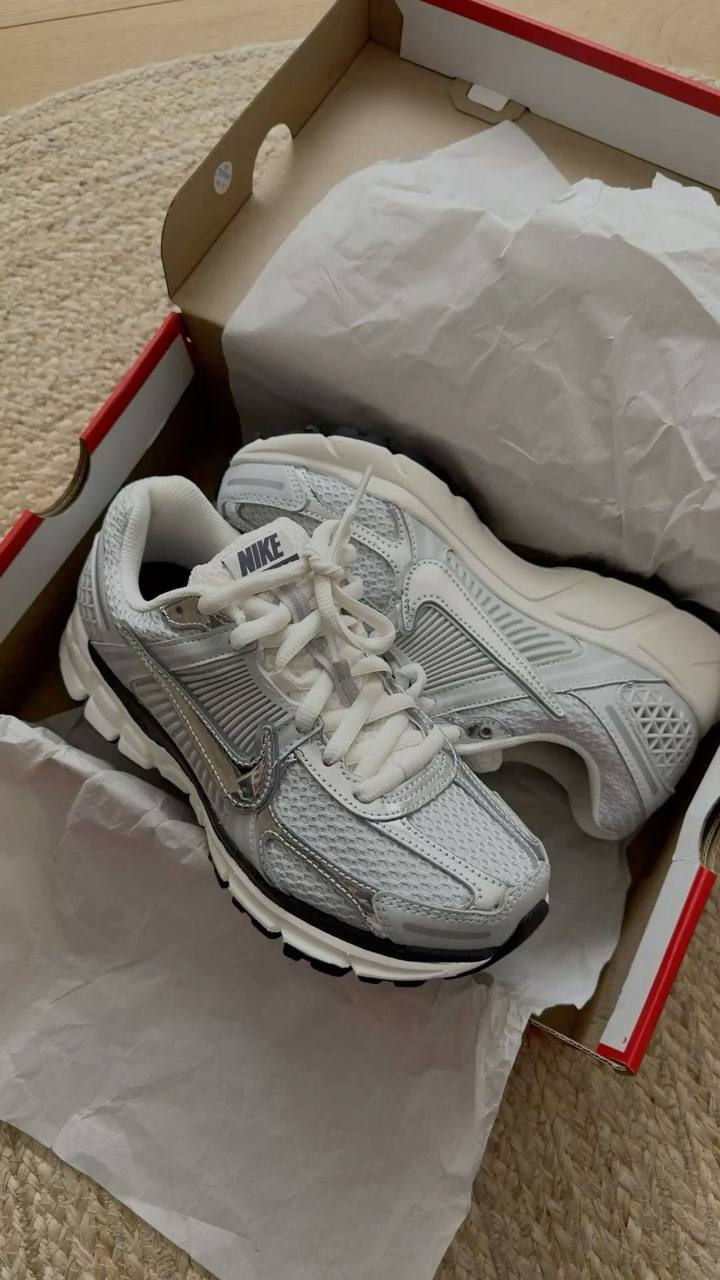 Miniatura: Nike Zoom Vomero 5