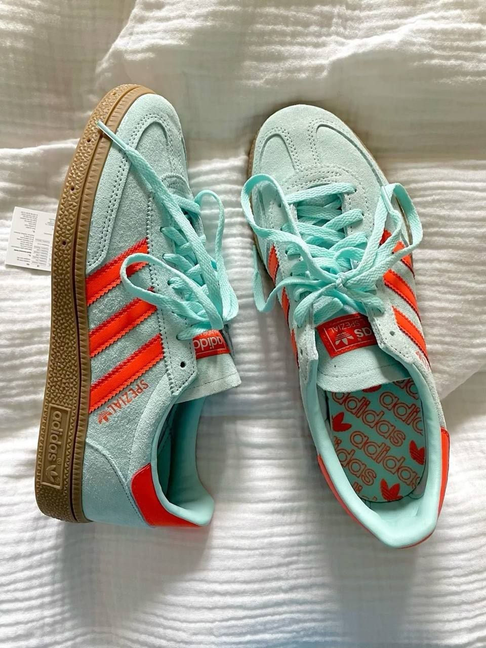 Indexkép: Adidas Trainers List