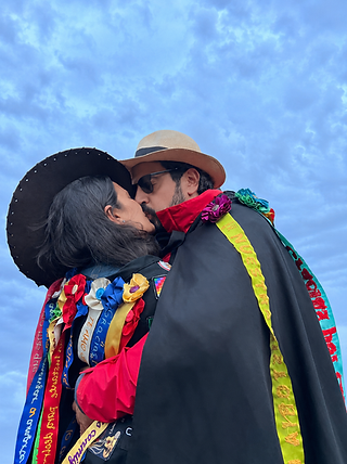 imagen foto corregida beso.png