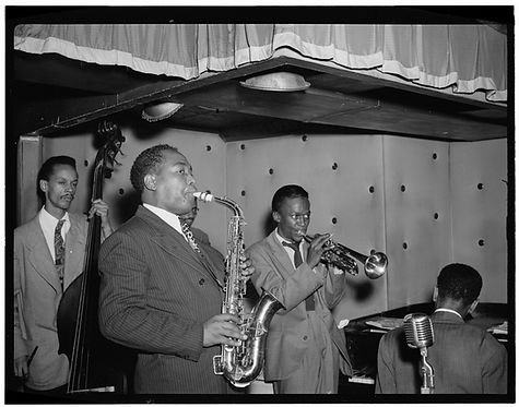 Charlie_Parker_2C_Tommy_Potter_2C_Miles_Davis_2C_Duke_Jordan_2C_Max_Roach__28Gottlieb_0685