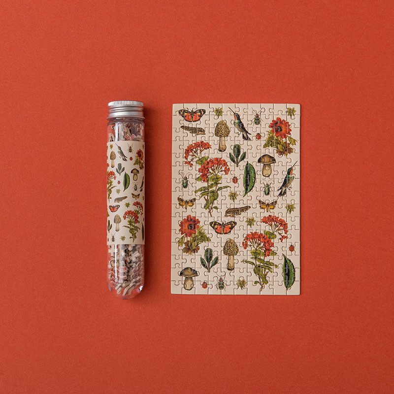Red Biodiversity : Micro Puzzle
