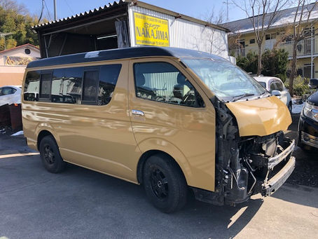 ハイエースワイド全塗装。