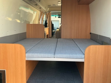 コースター内装リホームさせて頂きました。