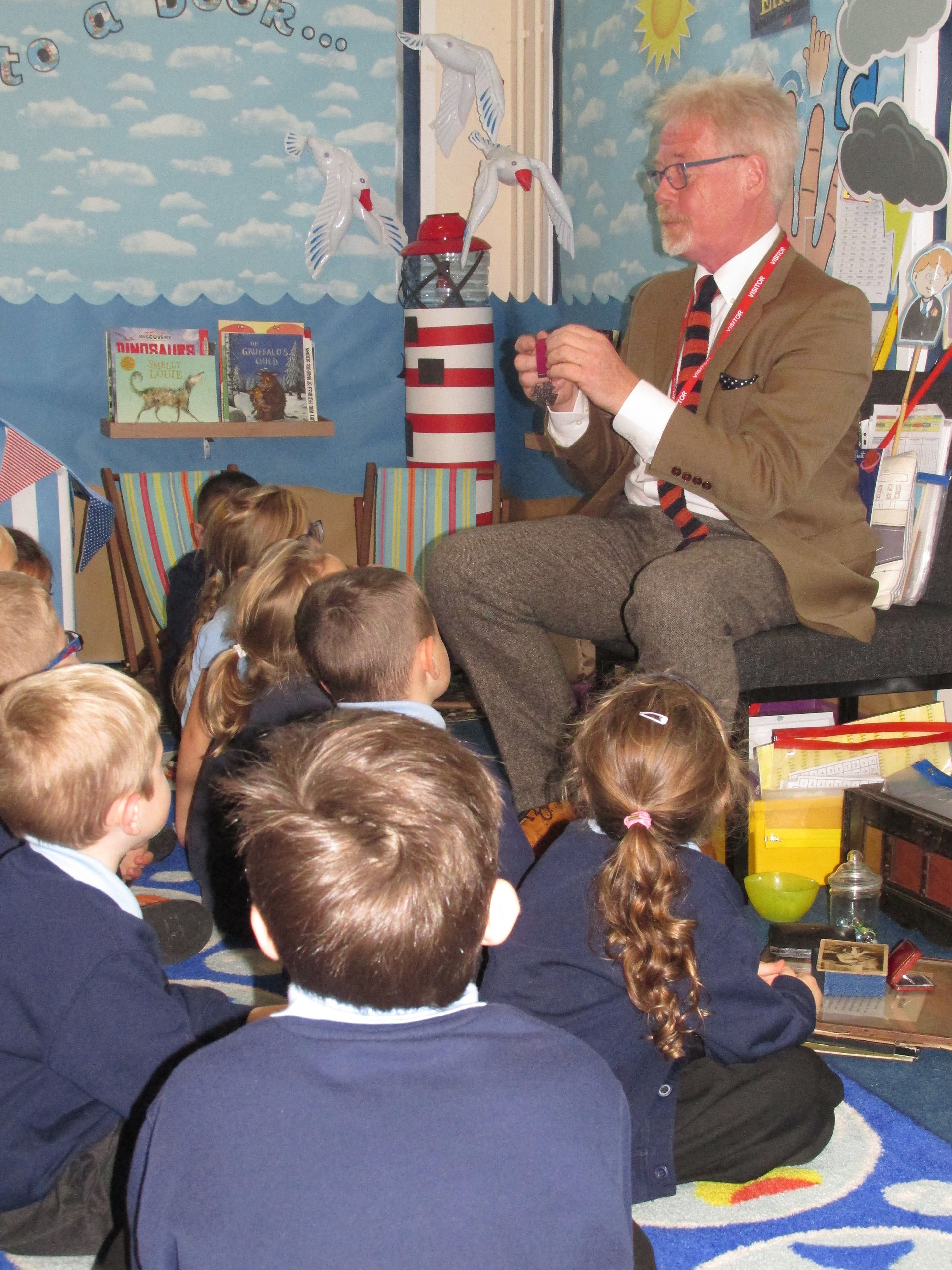 Spyke shows the children a replica VC