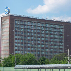 Volkswagen enters C&I energy storage business with Elli