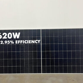 Leapton Energy debuts 600-625 W TOPCon solar panel based on rectangular wafers